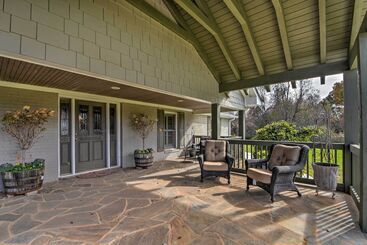 별장 Serving Southern Charm At This Clarkesville House!