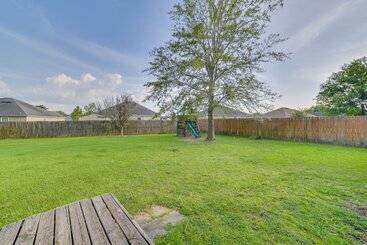 Southern Georgia Home W/ Yard: 8 Mi To Moody Afb