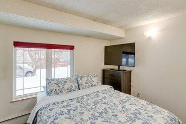 Spacious Fairbanks Home W/ Fireplaces!