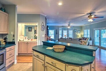 Spacious Tybee Island Retreat W/ Private Pool