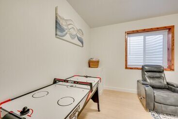 Stunning Commerce City Home W/ Spacious Backyard