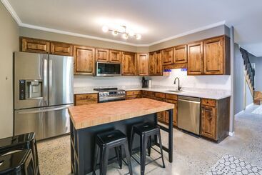 Stunning Valdosta A Frame Home With Private Pool!