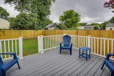 Walk To Beach: Hampton Home W/ Grill!