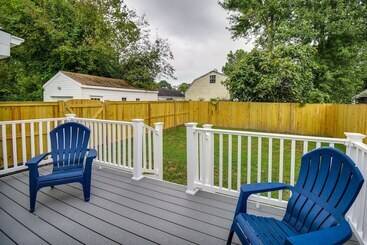 Walk To Beach: Hampton Home W/ Grill!