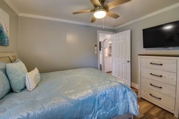 Walk To Beach: Hampton Home W/ Grill!