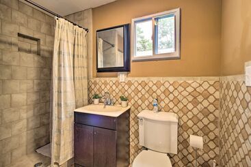 Updated Savannah Hideaway W/ Luxury Backyard!