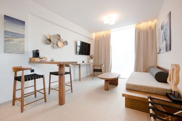 Vaya Suites By Omilos Hotels