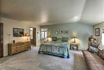 Zephyr Cove Escape With Deck   Steps To Beach!