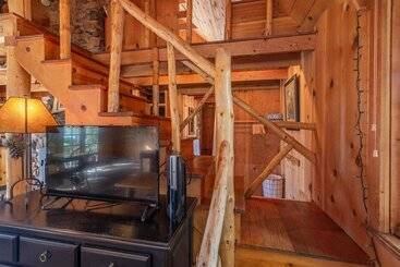 Authentic & Stylish Cabin In Lake Tahoe By Sierra Getaways