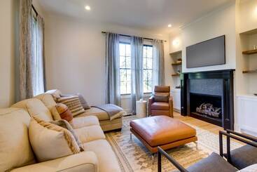 Belmont Vacation Home W/ Fire Pit: Walk Downtown!