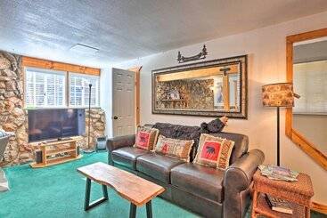 Near Skiing:  The Knotty Pine Cottage  In Big Bear
