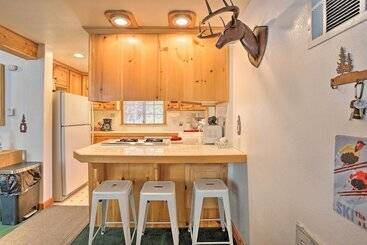 Near Skiing:  The Knotty Pine Cottage  In Big Bear