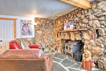 Near Skiing:  The Knotty Pine Cottage  In Big Bear