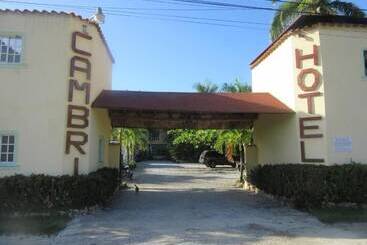 هتل Cambri