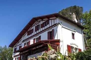 هتل Hôtel Bellevue