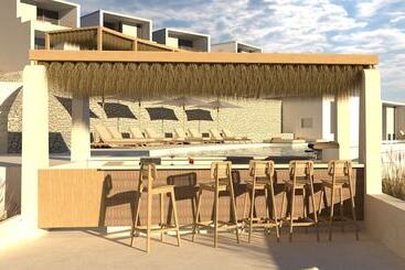 هتل Mykonos Flow   Super Paradise