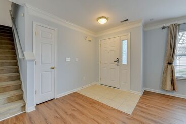 コテージ Charlotte Home ~ 11 Mi To Downtown!