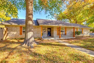 Norman Home W/ Fenced Yard & Grill: 1 Mi To Ou!