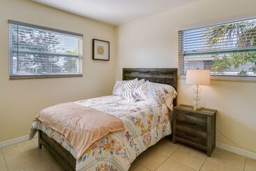بيت ريفى Pet Friendly Englewood Home   4 Mi To Beach!