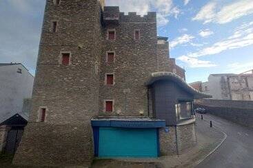 اقامتگاه Annie S House A Modern 1 Bed House In Derry City