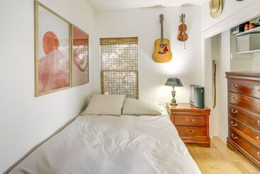 Stylish Austin Home W/ Hot Tub: 3 Mi To Downtown!