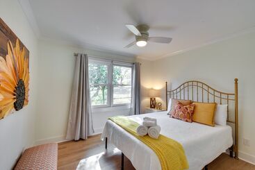 Tranquil Travelers Rest Home W/ Fire Pit!