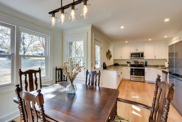 Tranquil Travelers Rest Home W/ Fire Pit!
