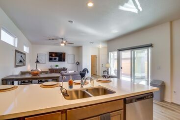 Bullhead City Home: Central A/c + Pool Access