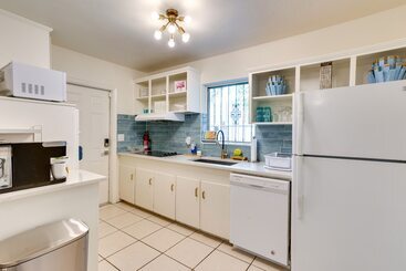 West Palm Beach Home W/ Pool, 3 Mi To Beaches!