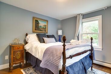 West Yarmouth Cottage W/ Gas Grill: Walk To Beach!