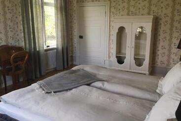 Hoby Gård B&b