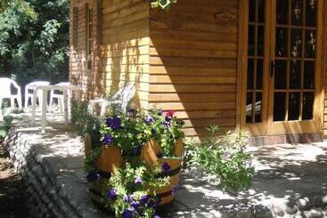 هتل Cabañas Hosteria De Vilches