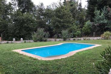 هتل Cabañas Hosteria De Vilches