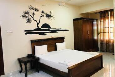 בית מלון כפרי Royal Grand Paradise Resort And Tours Near Colombo