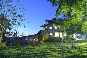 هتل Sainamtok Resort