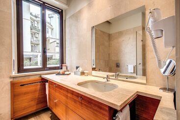 هتل Suite Santa Tecla