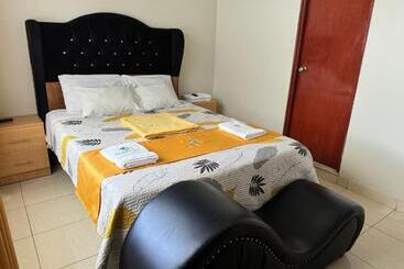 Illari Wari L   Hotel Sauna