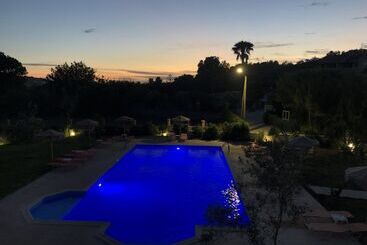 شقة فندقية Mythos Apts Rentit