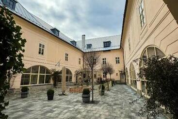 Opera Apartments