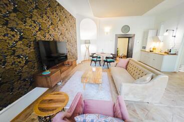 Opera Apartments