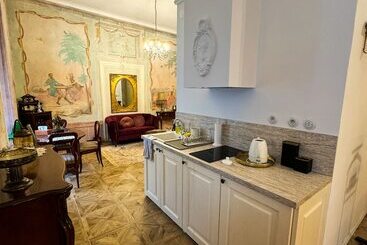 Opera Apartments