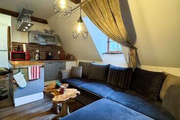 Opera Apartments