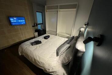 پانسیون Capital Heights Room, Victoria