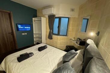 پانسیون Capital Heights Room, Victoria