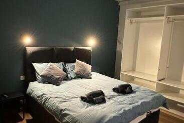پانسیون Capital Heights Room, Victoria