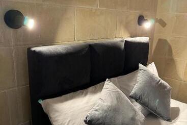 پانسیون Capital Heights Room, Victoria