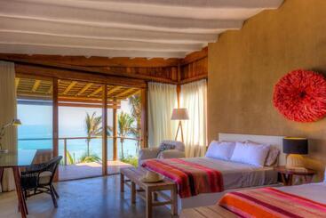 استراحتگاه Adobe Villas