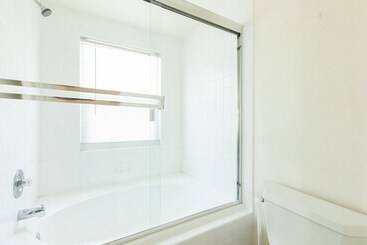 کلبه Sonrisa I By Avantstay Bright Pacific Beach Home