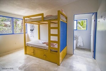 Todos Santos Hostel