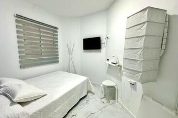 Alcalá Retreat: Ocean View & Modern Comfort